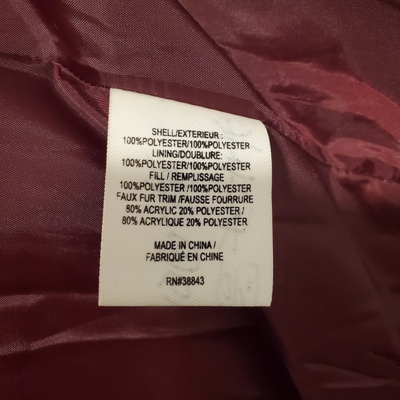 NEW Maralyn & Me Juniors' Hooded Burgundy Puffer - Picture 7 of 7